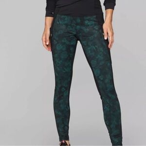 Athleta Frost High Traverse Leggings. Size M